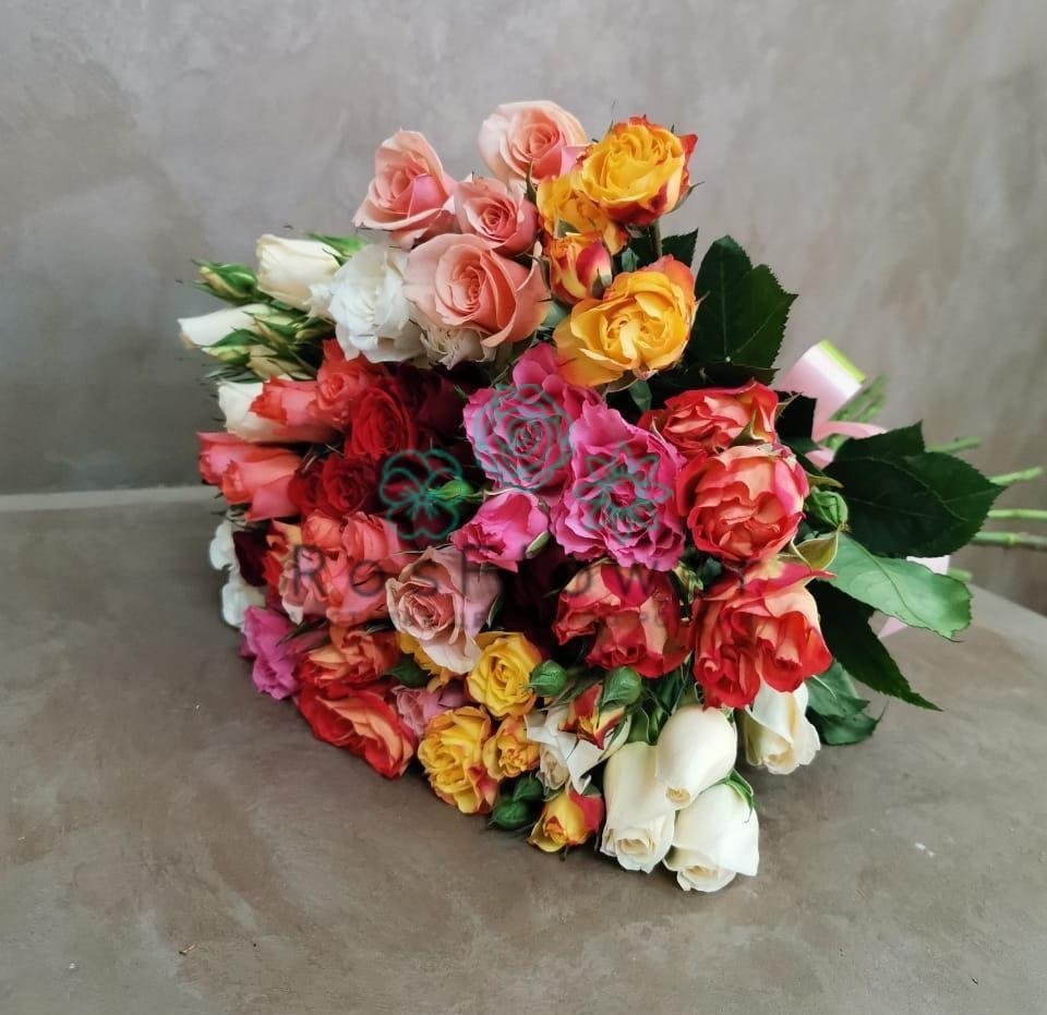 Букет цветов из: Розы в Небуге