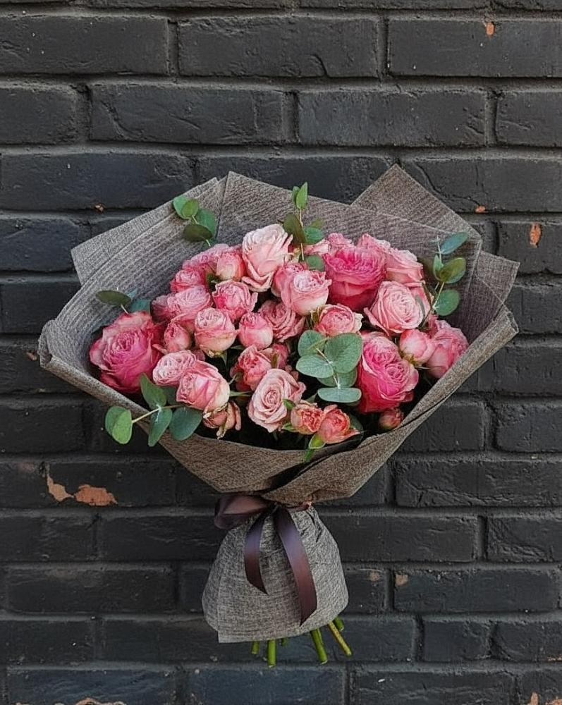 Букет цветов из: Розы в Небуге