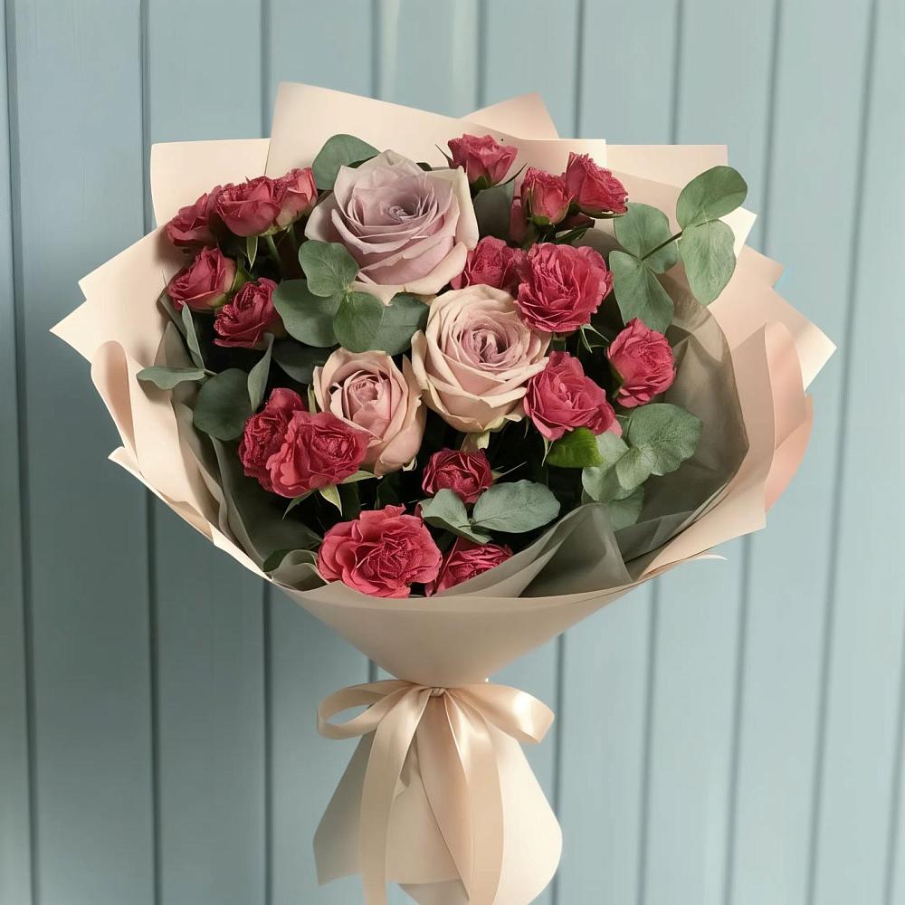 Букет цветов из: Гвоздики и Розы в Небуге