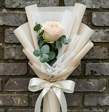 Букет цветов из:  Розы в Небуге