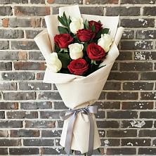 Букет цветов из:  Розы в Небуге