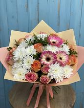 Букет цветов из:  Розы, Герберы и Хризантемы в Небуге