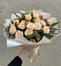 Букет Кремовые розы Латте в Небуге