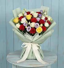 Букет цветов из:  Розы в Небуге