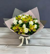 Букет цветов из:  Орхидеи и Розы в Небуге