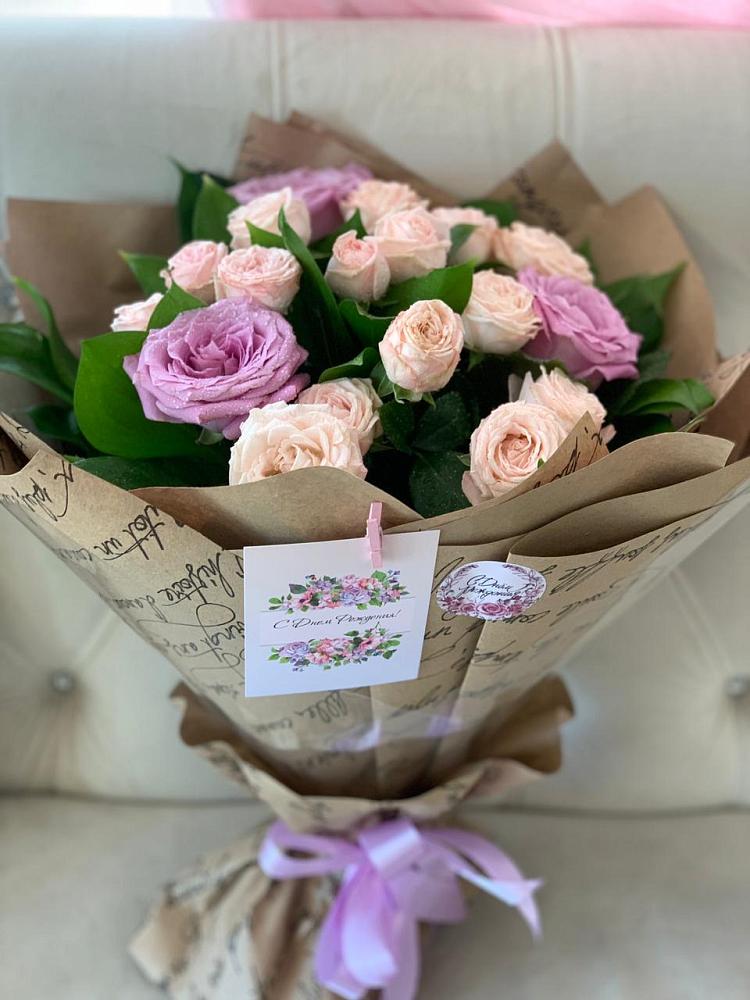 Букет цветов из: Розы в Небуге