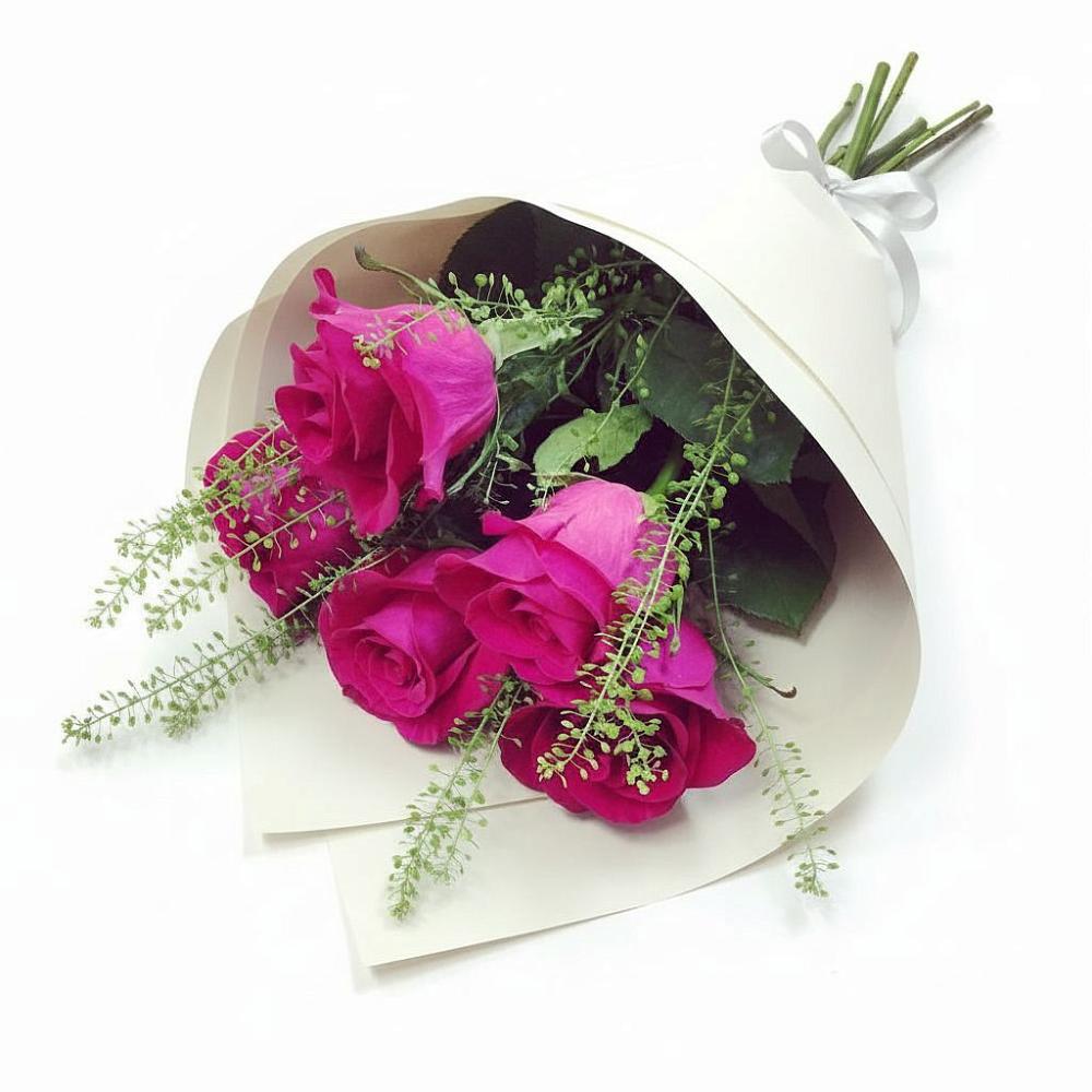 Букет цветов из: Розы в Небуге