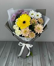 Букет цветов из:  Розы, Герберы и Хризантемы в Небуге