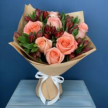 Букет цветов из:  Розы и Альстромерии в Небуге