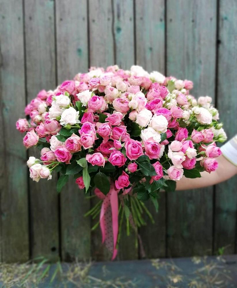 Букет Розовые кустовые розы Натали и Лав Лидия в Небуге