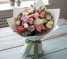 Букет цветов из:  Розы, Лизиантусы и Гвоздики #REPLACE_PRED# Небуге