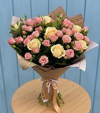 Букет цветов из:  Розы в Небуге