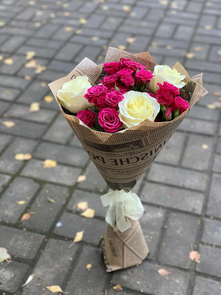 Букет цветов из: Розы в Небуге