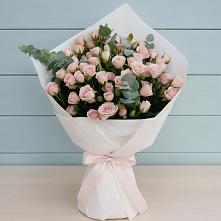 Букет цветов из:  Розы в Небуге