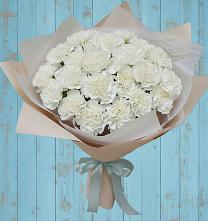 Букет цветов из:  Гвоздики в Небуге