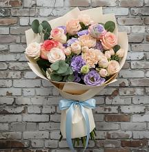 Букет цветов из:  Розы, Лизиантусы и Гвоздики #REPLACE_PRED# Небуге