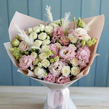 Букет цветов из:  Альстромерии и Розы в Небуге